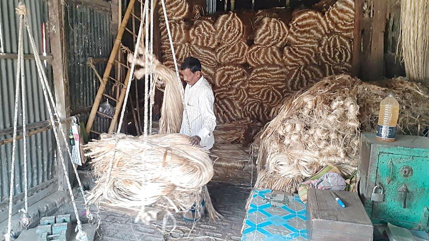 jute-at-moyendia-bazar-2.jpg