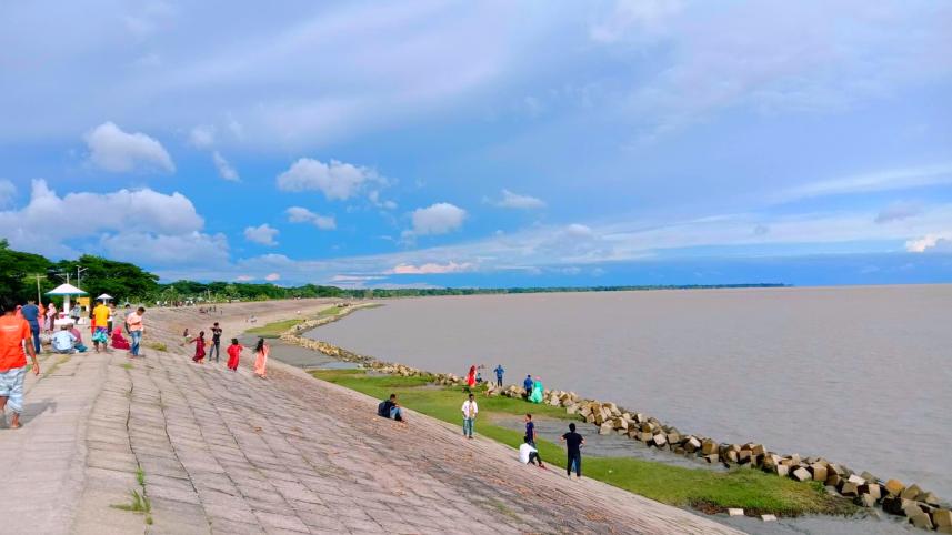 Top 5 places to visit in Lakshmipur