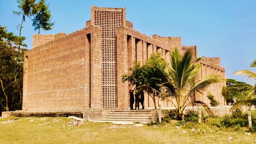 Top 5 places to visit in Lakshmipur