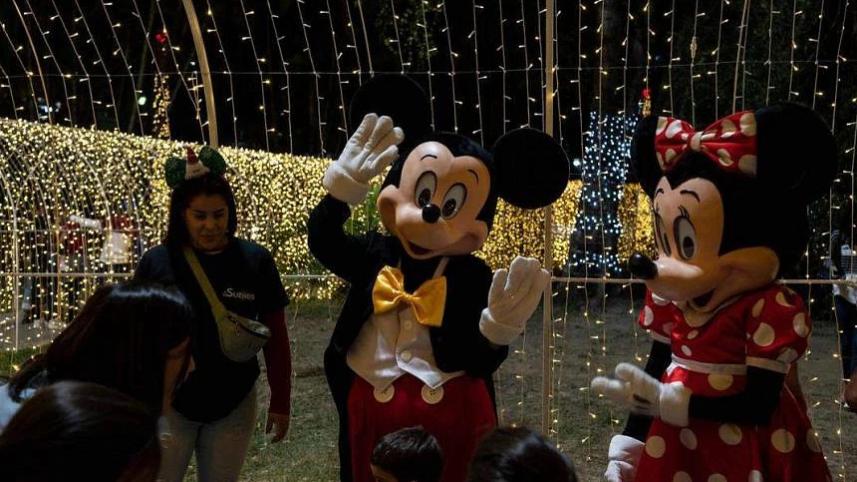dw-mickey2-221228_1.jpeg