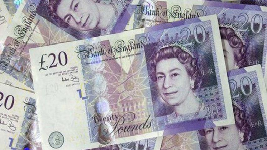 top-uk-bosses-earn-average.jpg