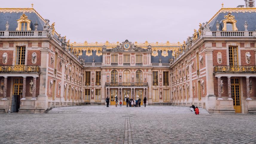 7 most beautiful palaces in the world to visit