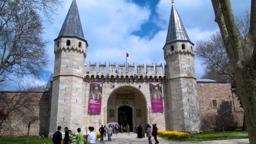 7 most beautiful palaces in the world to visit