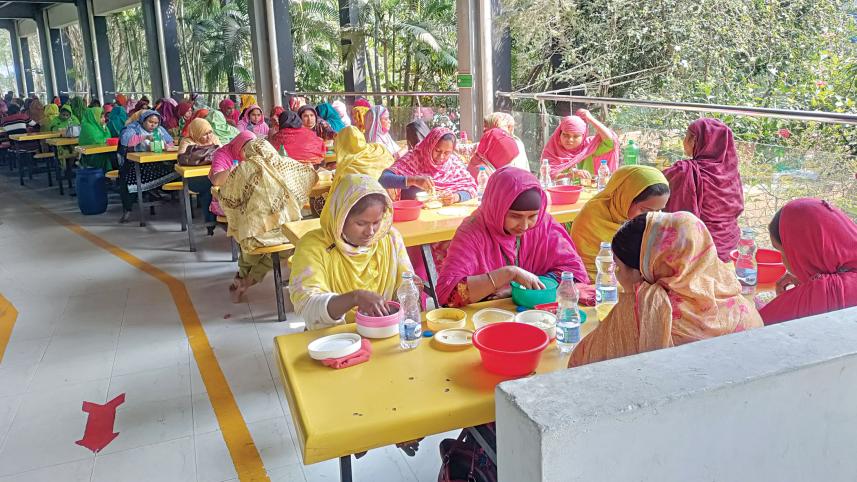 garment-factory-in-kalurghat-1.jpg
