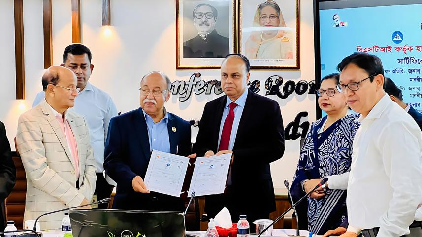 pran-receives.jpg