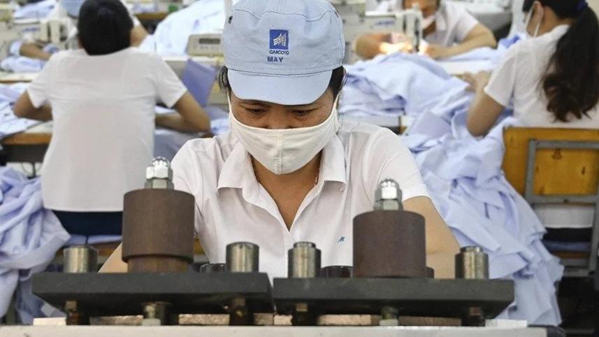 vietnam-growth-slows-b3.jpg