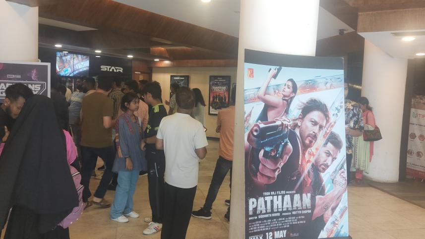 Audiences crowd for pathaan
