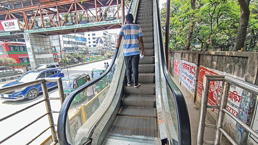 escaltor duty