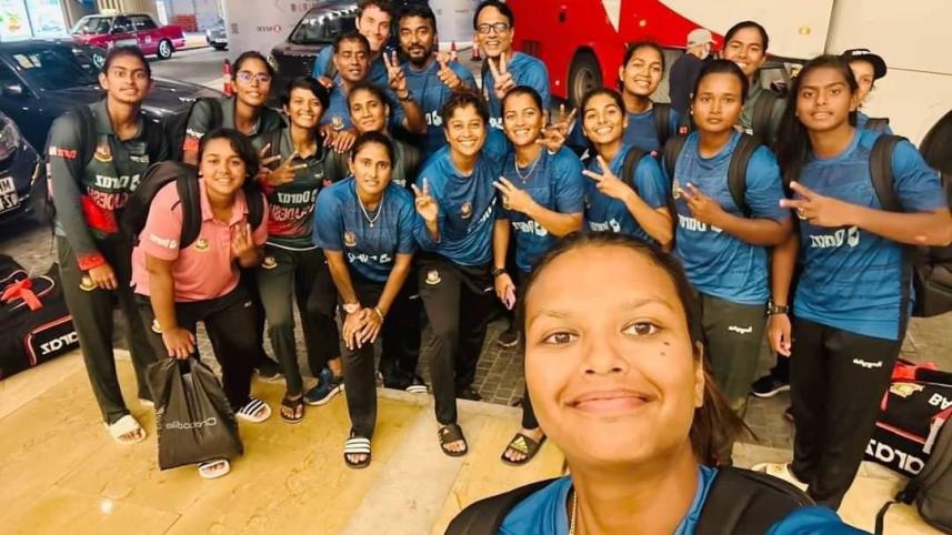 women_cricketers_20062023_fade_ati.jpg