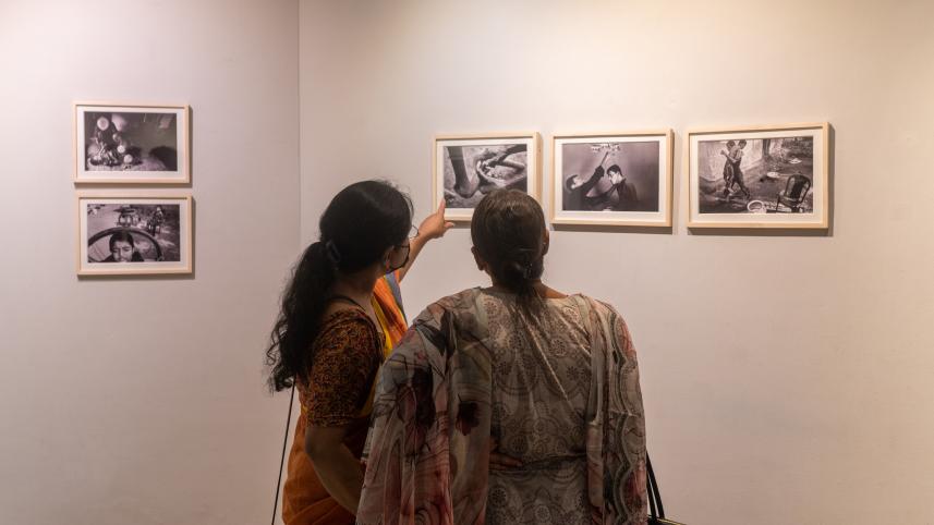 ‘Choloman Upakhyan’: AFD students capture stories through their camera lens 