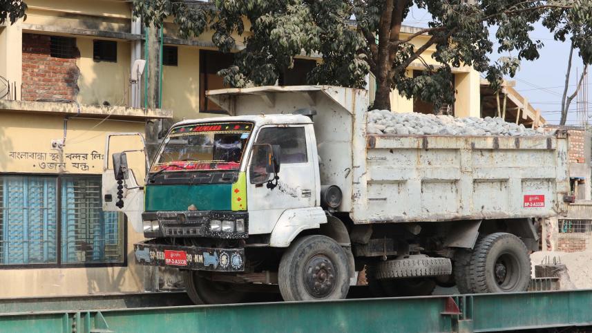 Stone import thru Banglabandha shut for eight days