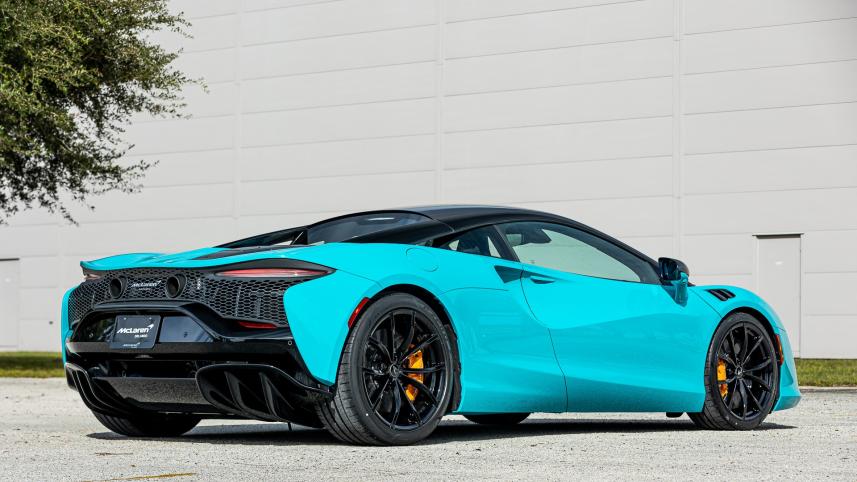 2023 McLaren Artura: Revolutionising performance cars