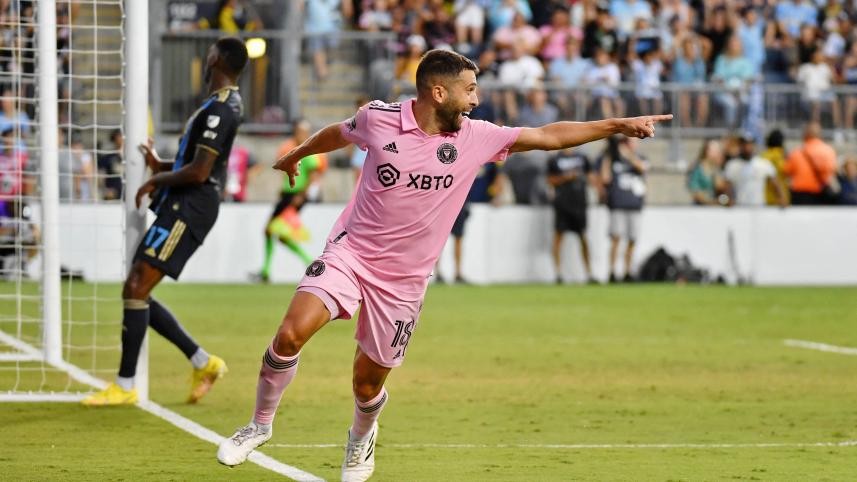 Jordi Alba gets behind the defense for his first Inter Miami goal!