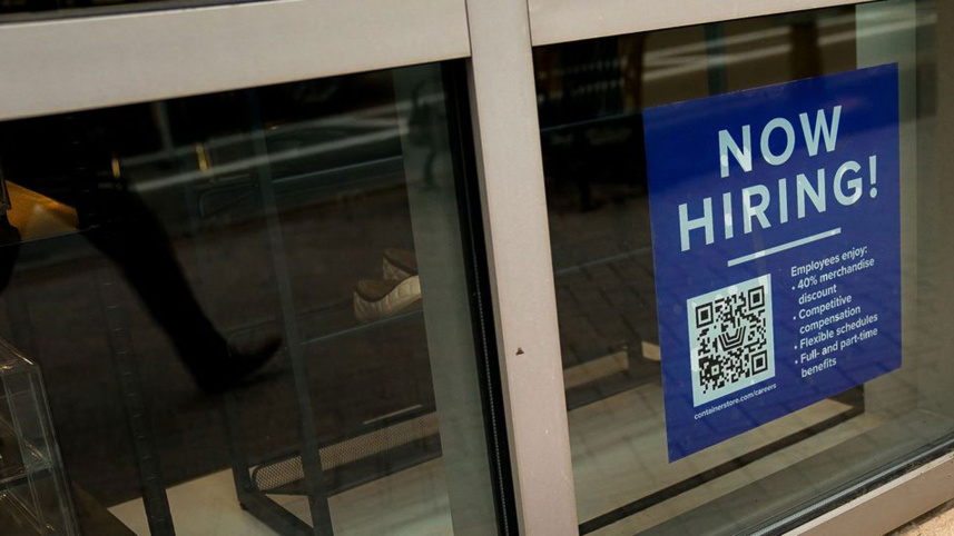 us-jobless-claims-fall.jpg