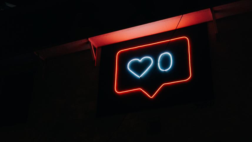 5 signs she's just not into you: Dhaka edition