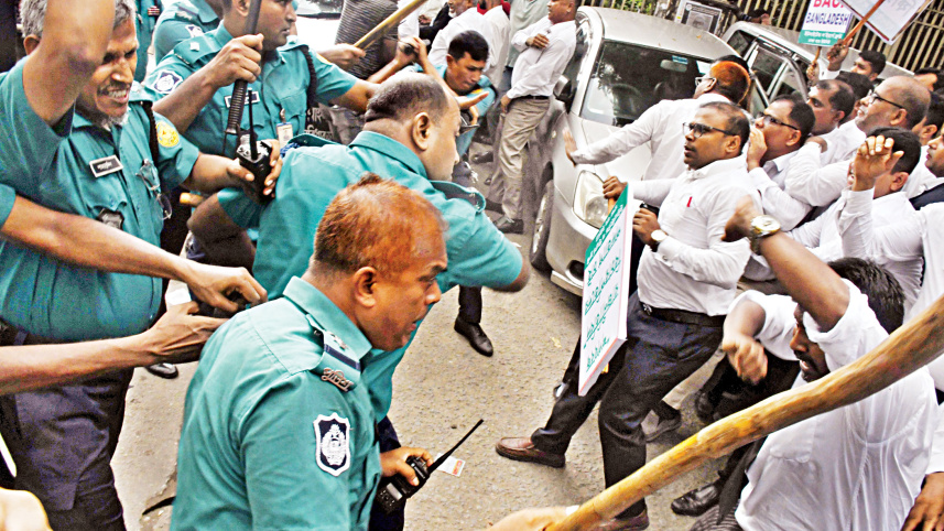 adalot_advocet-clash-with-police.jpg