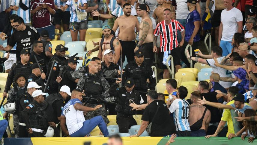 police_beat_fans.jpg