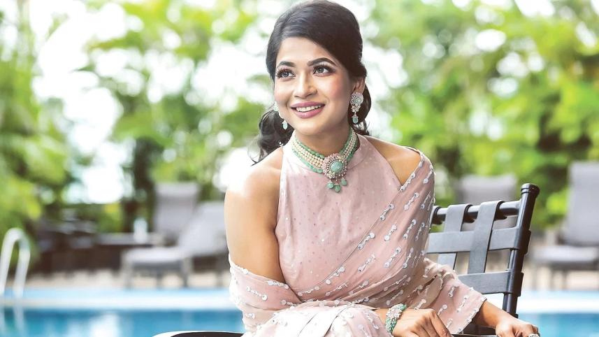 prothomalo-english_2021-10_79f8e9c3-6b5d-4236-9dbf-49d6104ad2f9_azmeri_haque_badhon_0.jpg