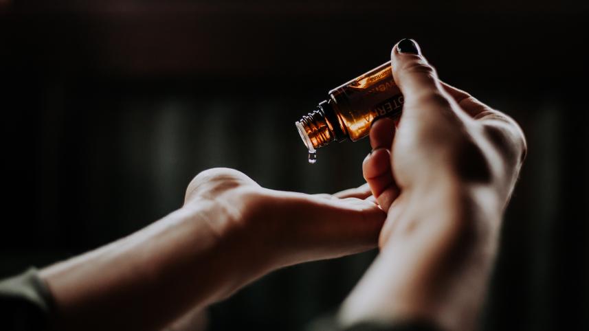 olive oil for skincare in winter