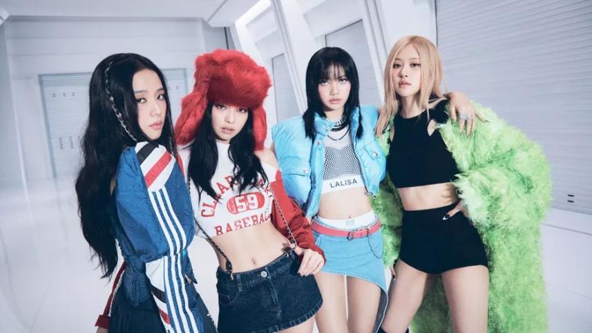 Blackpink renews contract, 