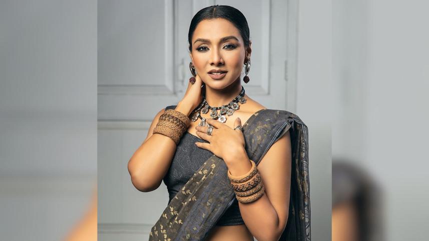 It's all about the love I receive: Runa Khan