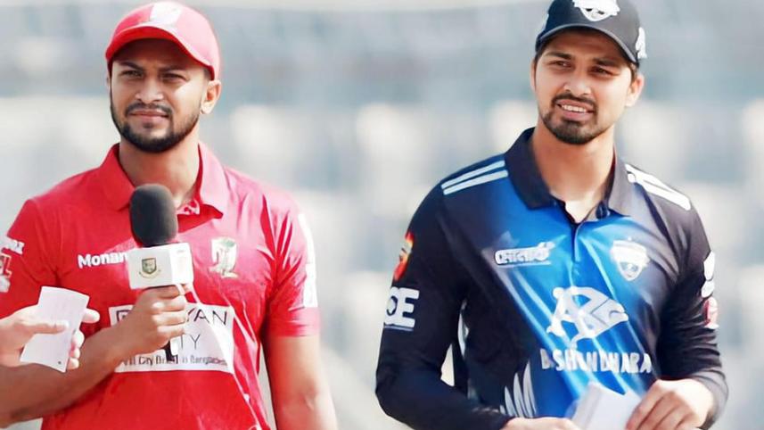 Fortune Barishal captain Shakib Al Hasan lines up with Rangpur Riders skipper Nurul Hasan Sohan in Bangladesh Premier League 2023 fixture. Photo: Facebook 