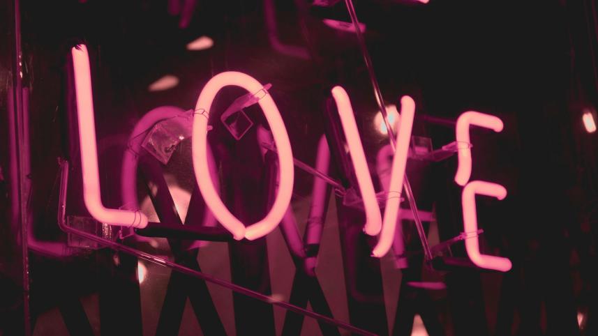 Unlocking Love's Cosmic Code: Astrological compatibility among lovers      shaira-dela-pena-twoejnpgdbi-unsplash