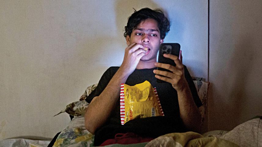digital-loneliness-4.jpg