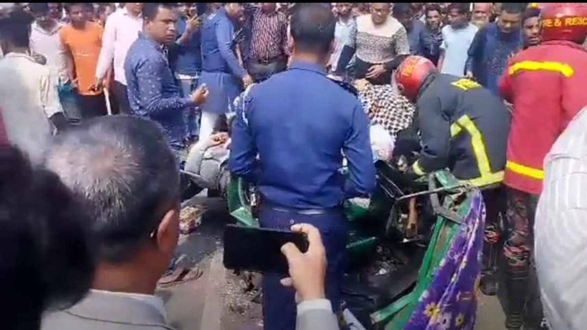 Road crash claims 7 lives in Mymensingh