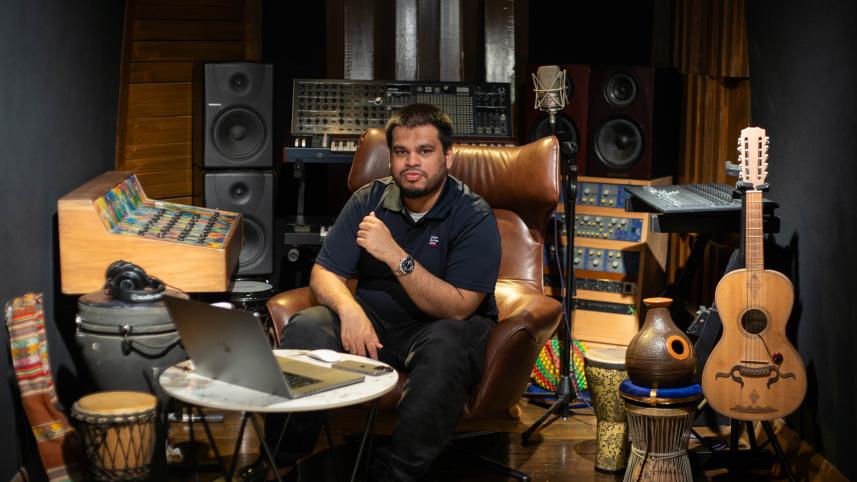 Pavel brings globality to your ‘living room’