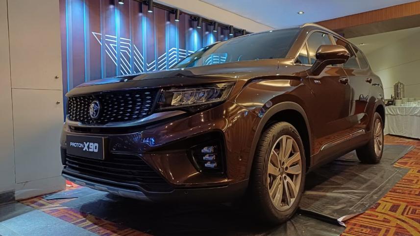 Proton X90. 