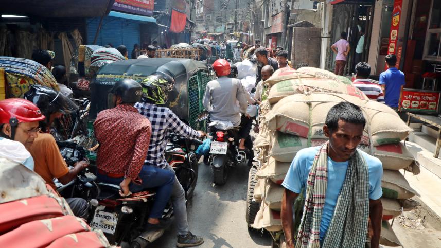 Traffic congestion costs Old Dhaka its title as key trading hub