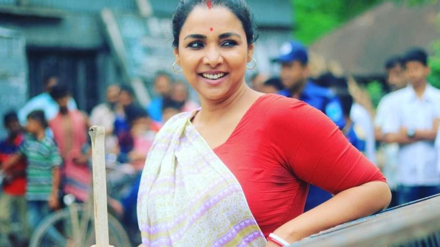 runa-khan-a-perfect-deshi-milf-she-is-a-bd-actress-v0-k3xt86d55pd91.jpg