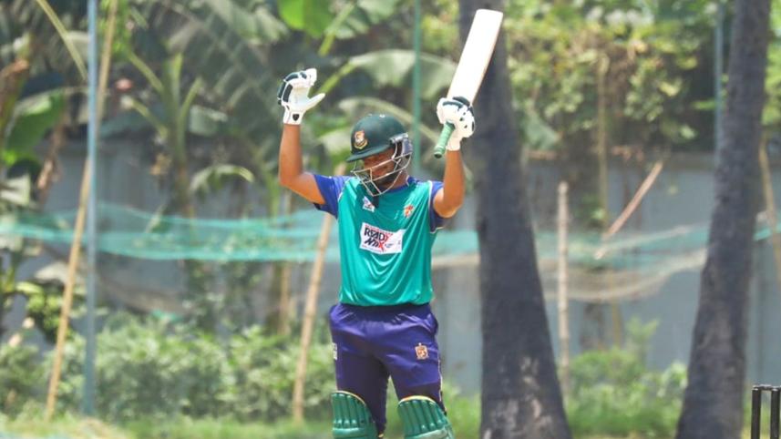 shakib-century.jpg
