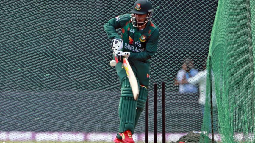 shakib_at_nets.jpg