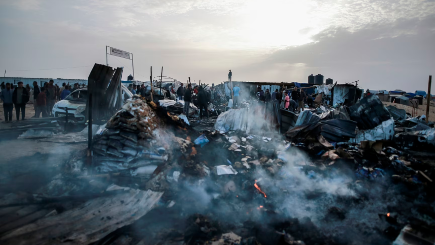 Dua Lipa calls for immediate ceasefire in Gaza