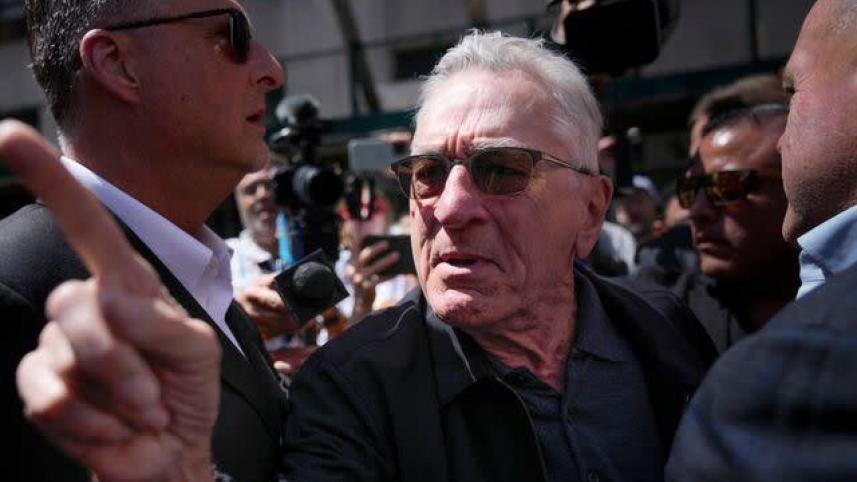 Robert De Niro to lose Leadership Award for calling Trump ‘Clown’ and ‘Monster’