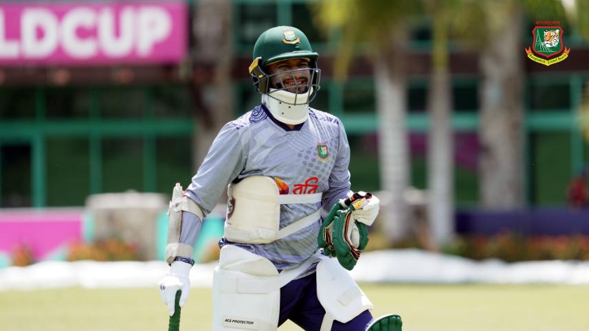shakib_trains.jpg