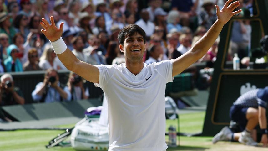 Carlos Alcaraz defeats Novak Djokovic Wimbledon 2024