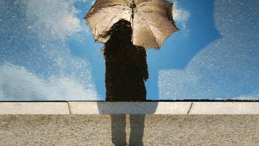 Think you’re safe in the shade? Think again: Heat stroke doesn’t play favourites        urban-vintage-p_hya_t-1wu-unsplash.jpg