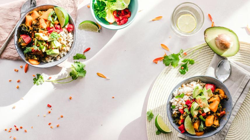 Salads under Tk 150: Budget-friendly options that pack a flavour punch      pexels-ella-olsson-572949-1640770.jpg