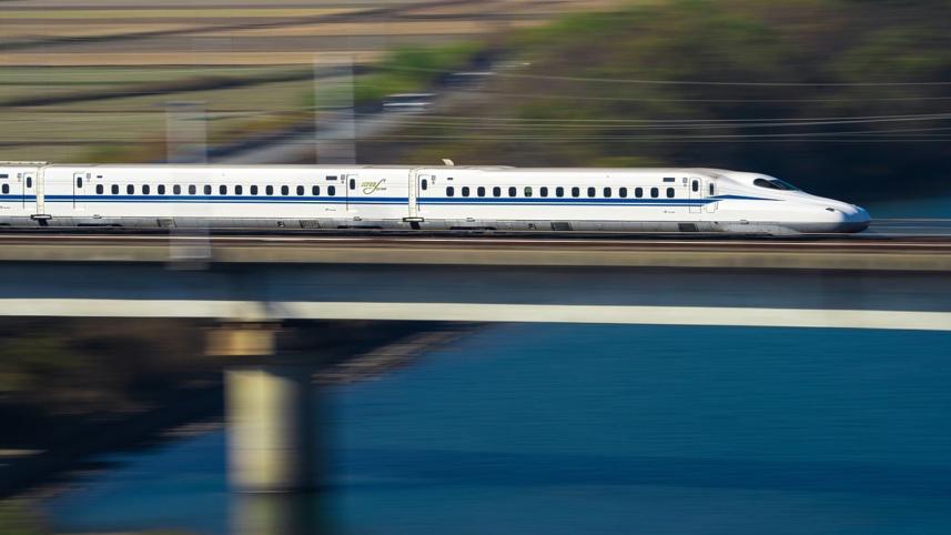 bulelt_train_japan.jpg