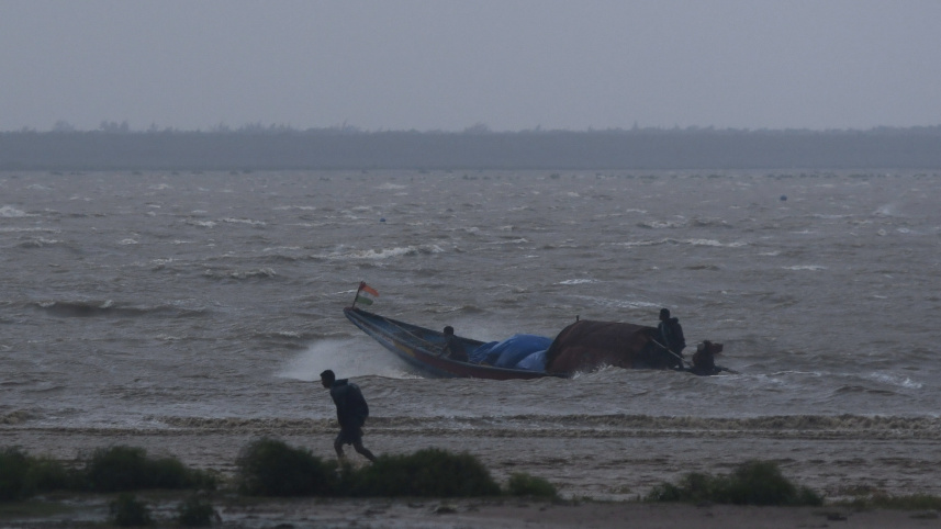 ndia-cyclone.jpg