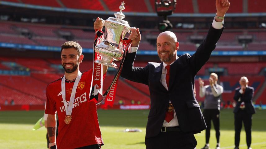 bruno_fernandes_and_erik_ten_hag.jpg