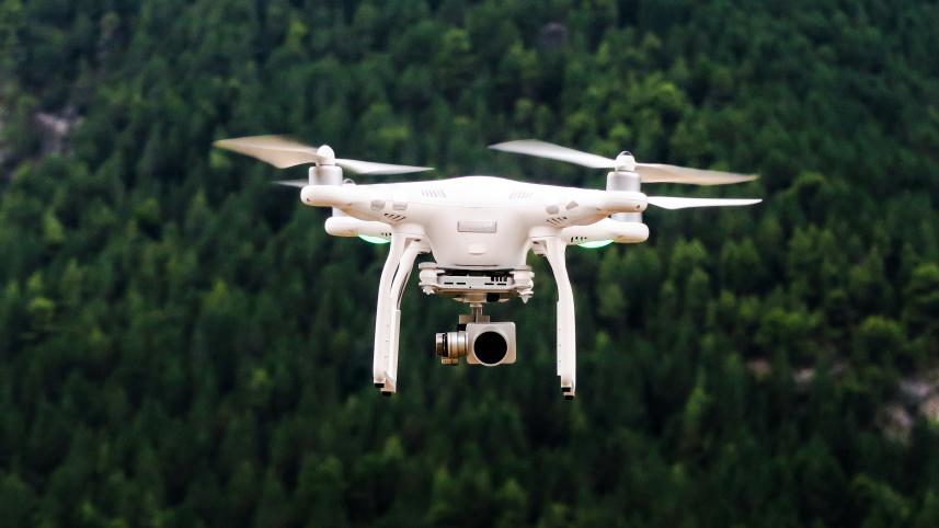 New drone rules: licences mandatory for non-toy drones