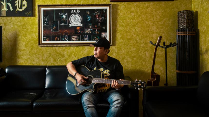 Ayub Bachchu’s long-lost track ‘Inbox’ to release six years after his death