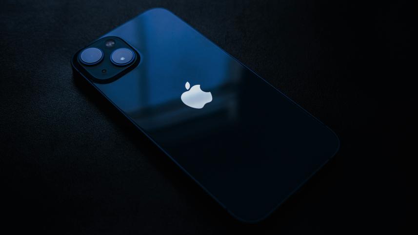 iPhone 13