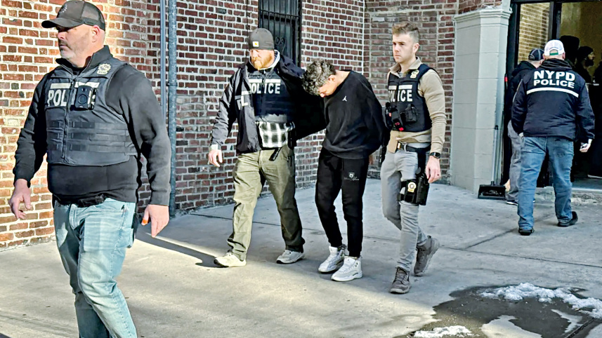 us-federal-immigration-officials.jpg