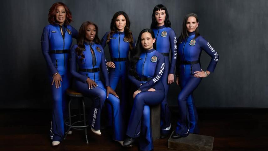 Katy Perry roars into space on all-woman flight