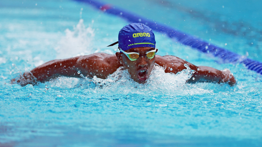 rabbi_swim.jpg